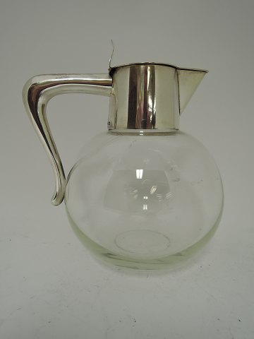 Michelsen
 wine jug
 Glass & Silver
 Design: Eigil Jensen