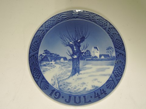 Royal Copenhagen
 Christmas Plate 1944