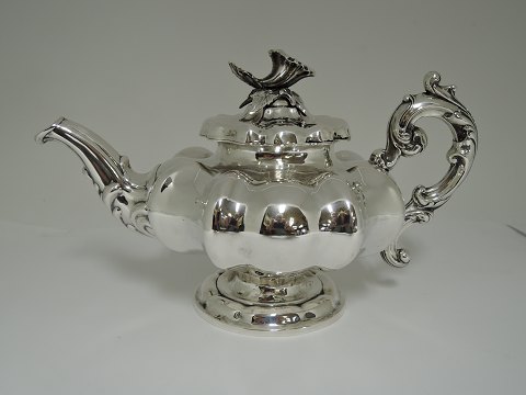 teapot
Silver (830)
Ole Peter Ørsnes
Aalborg
