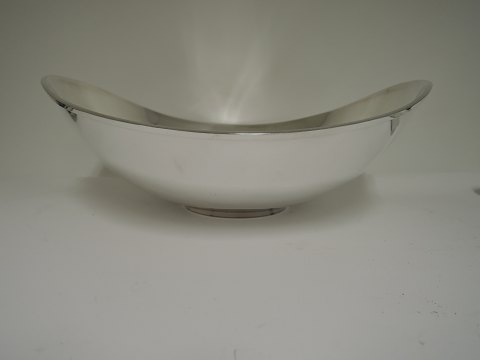 A. F Rasmussen
Sterling (925)
Oval silver bowl