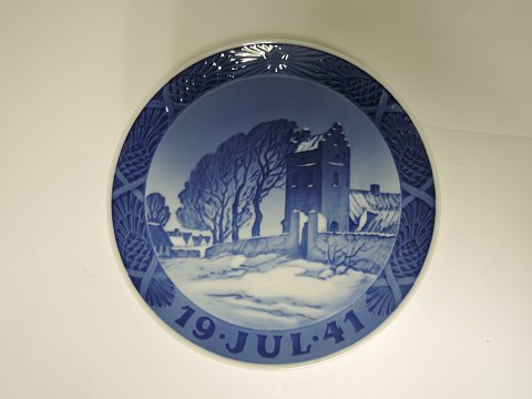 Royal Copenhagen
Christmas Plate 1941