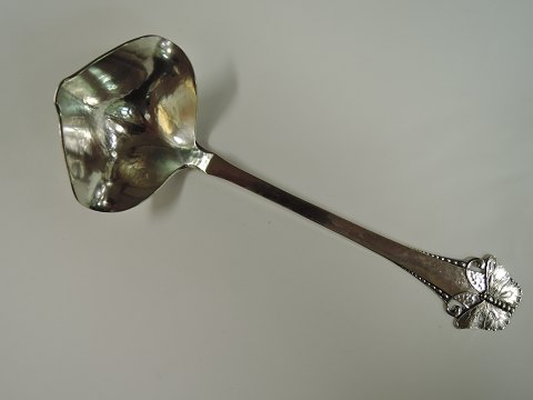Butterfly
Silver (830)
Sauce Ladle