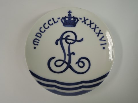 Royal Copenhagen
Commemorative Plate
# 6
Princess Louise