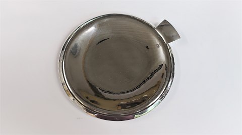Hans Hansen
Sterling (925)
Bowl with handle
Design 258