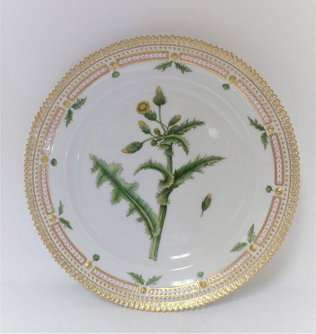 Royal Copenhagen Flora Danica. Mittagessen Platte. Entwurf # 3550. Durchmesser 
22 cm. (1 Wahl). Sonchus asper Vill