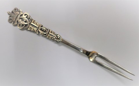 Michelsen. Silver (830). Four king spoon pattern. Meat fork. Length 19 cm. 
Produced 1905.