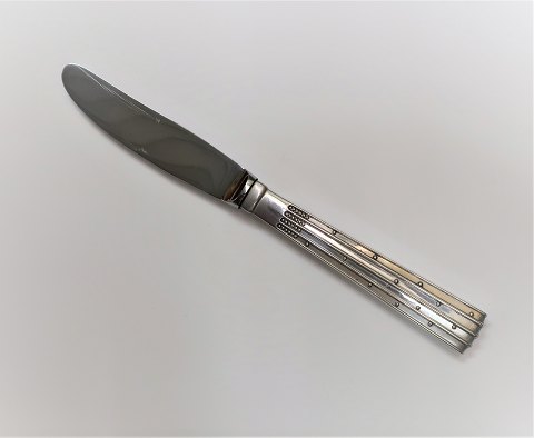 Champagne. Silberbesteck (830). Mittagessen Messer. Länge 19 cm.
