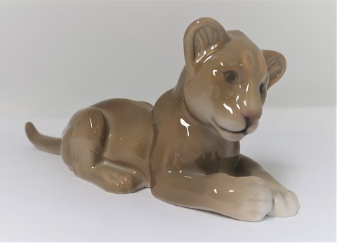 Bing & Grondahl. Young Lion. Model 2528. Length 20 cm. (1 quality)