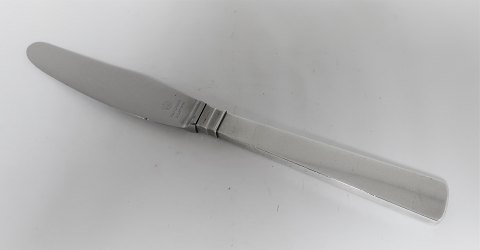 Hingelberg. Sølvbestik (925). Bestik no. 10. Middagskniv. Længde 22,3 cm. Der er 
12 styk på lager. Prisen er per styk.