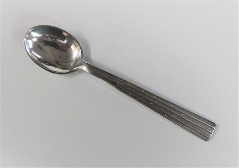 Champagne. Silver cutlery (830). Coffee spoon. Length 11 cm. There are 12 pieces 
in stock. The price is per piece.