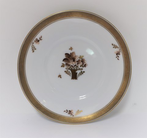 Royal Copenhagen. Gold basket. Breakfast plate. Model 10521-595. Diameter 19.5 
cm. There are 12 pieces in stock. The price is per piece.
