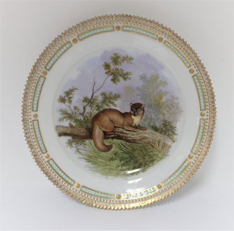 Royal Copenhagen. Fauna Danica. Jagtstel.  Frokost tallerken. Model # 239 - 
3550. Diameter 22 cm. (2 sortering). Mustela martes