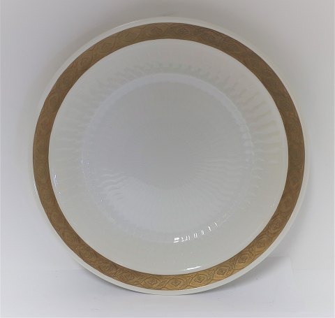 Royal Copenhagen. Fan with gold. Dinner plate. Diameter 28 cm. Model 11505. (1 
quality).