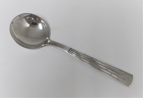 Champagne. Silver cutlery (830). Bouillon spoon. Length 13.5 cm. There are 8 
pieces in stock. The price is per piece.