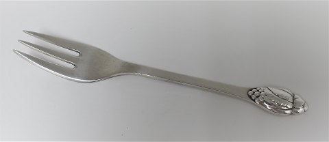 Evald Nielsen Silberbesteck Nr. 6. Silber (925). Kuchengabel. Länge 15,2 cm. Es 
sind 6 Stück auf Lager. Der Preis ist pro Stück.