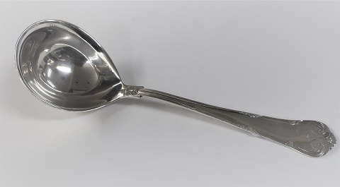 Herregaard. Cohr. Lille sauceske. Sølv (830). Længde 17 cm.