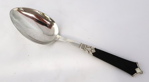 Cohr. Silver cutlery (830). Serving spoon with wood. Length 26.5 cm. Produced 
1928.