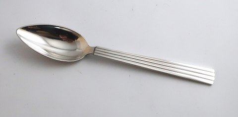 Georg Jensen. Silberbesteck (925). Bernadotte. Grapefruitlöffel, schmales 
Modell. Länge 15,5cm