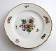 Royal Copenhagen. Saksisk blomst. Frokost tallerken. Model #1623. Diameter 22 
cm. Produceret før 1923.